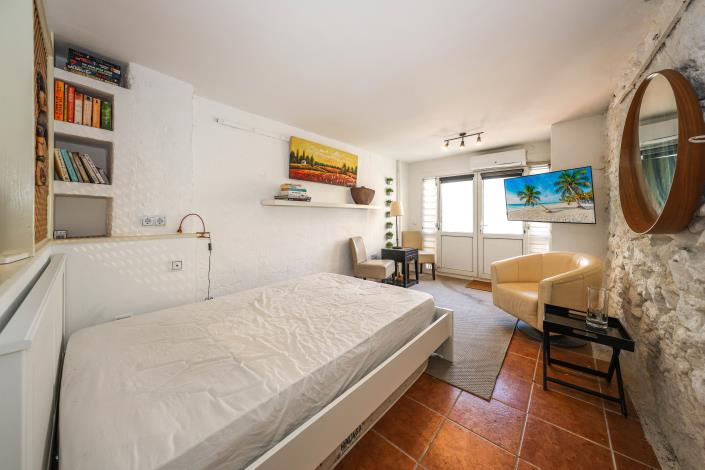 Image No.22-3 Bed Townhouse for sale