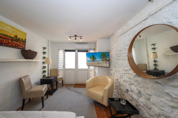 Image No.23-3 Bed Townhouse for sale