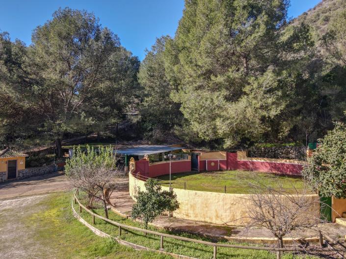 Image No.3-2 Bed Country Property for sale