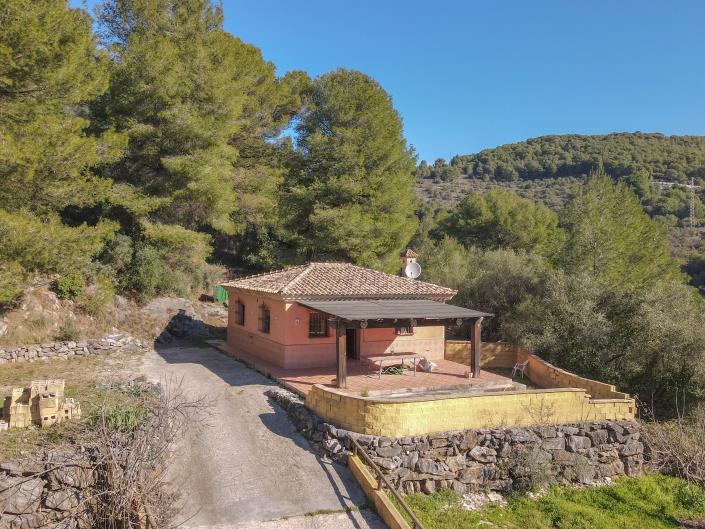 Image No.25-2 Bed Country Property for sale