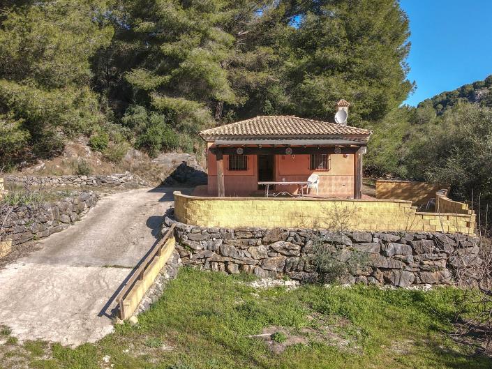 Image No.29-2 Bed Country Property for sale