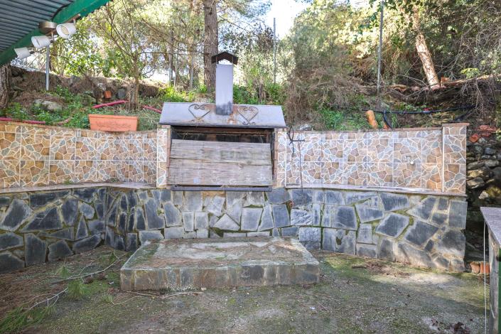 Image No.37-2 Bed Country Property for sale