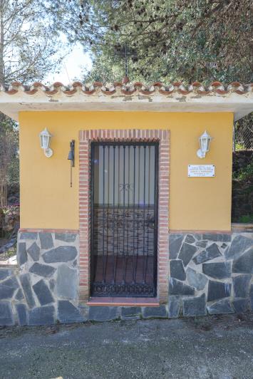 Image No.48-2 Bed Country Property for sale