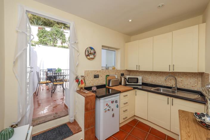 Image No.6-1 Bed Townhouse for sale