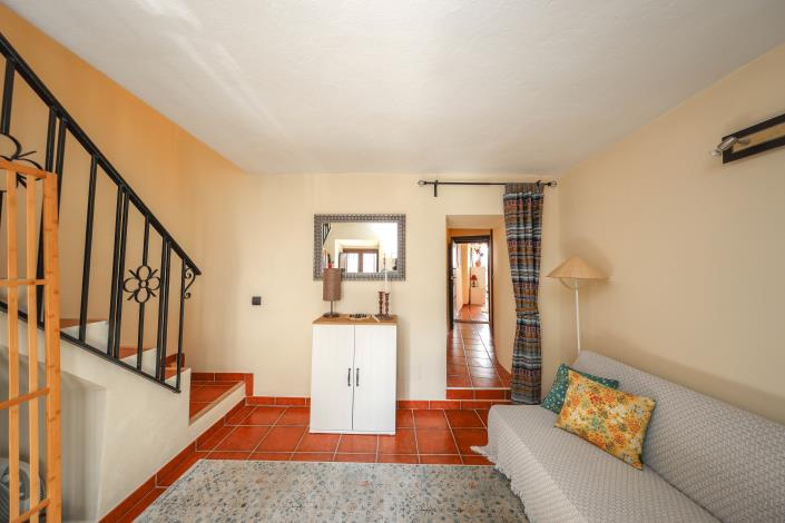 Image No.11-1 Bed Townhouse for sale