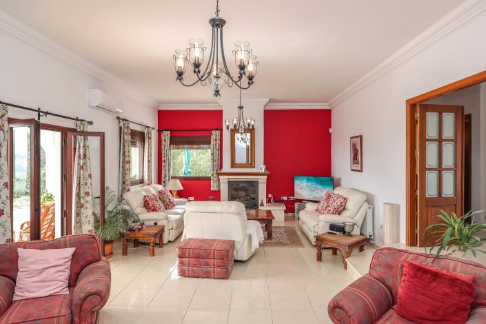 Image No.10-3 Bed Villa / Detached for sale