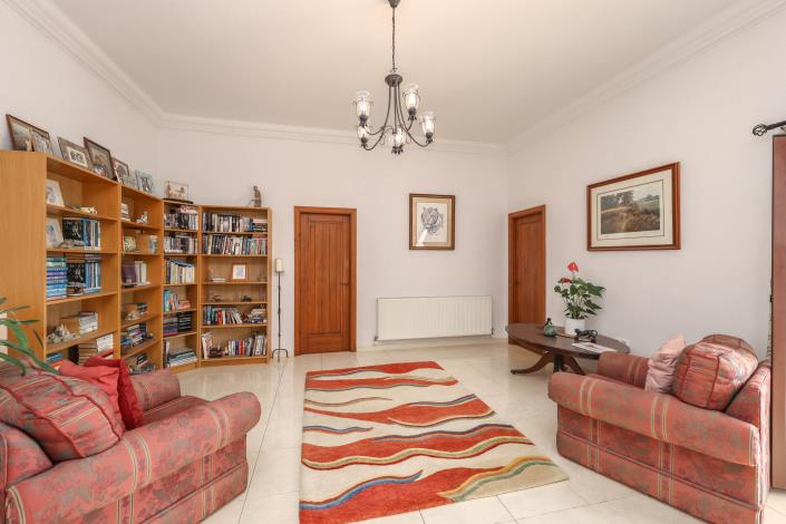 Image No.16-3 Bed Villa / Detached for sale