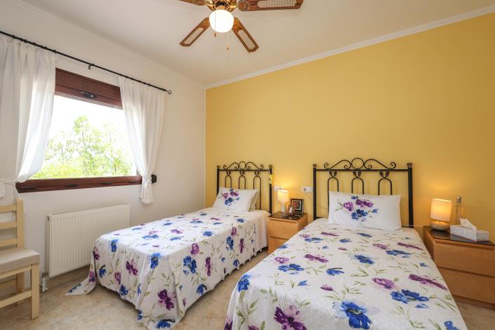 Image No.23-3 Bed Villa / Detached for sale