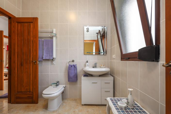 Image No.26-3 Bed Villa / Detached for sale