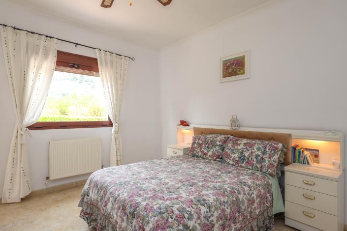 Image No.27-3 Bed Villa / Detached for sale