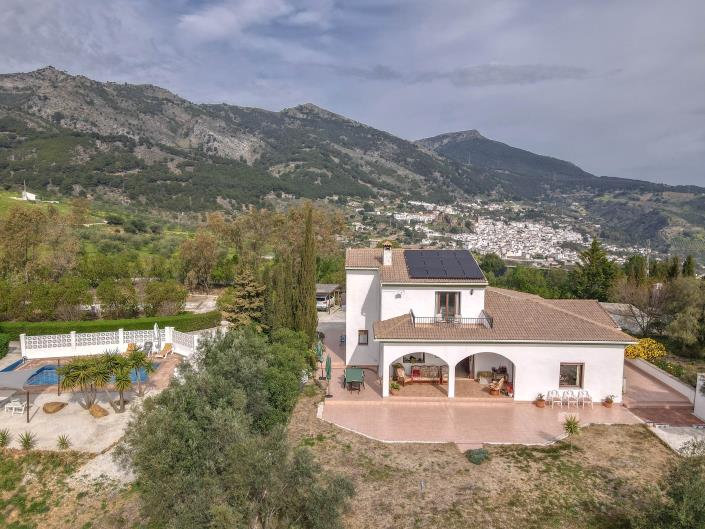 Image No.51-3 Bed Villa / Detached for sale