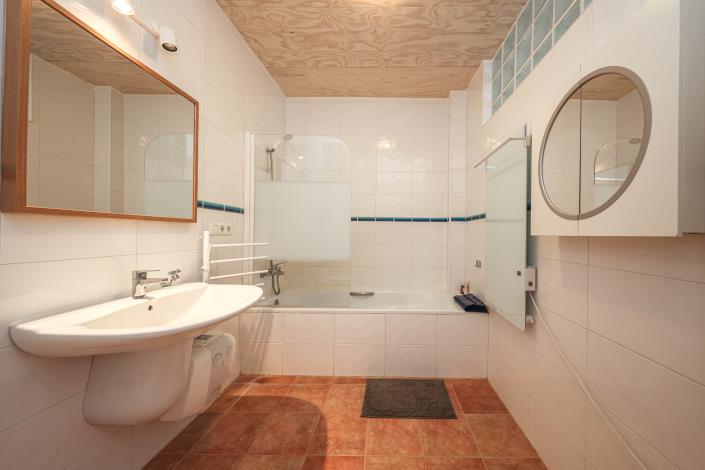 Image No.24-1 Bed Townhouse for sale