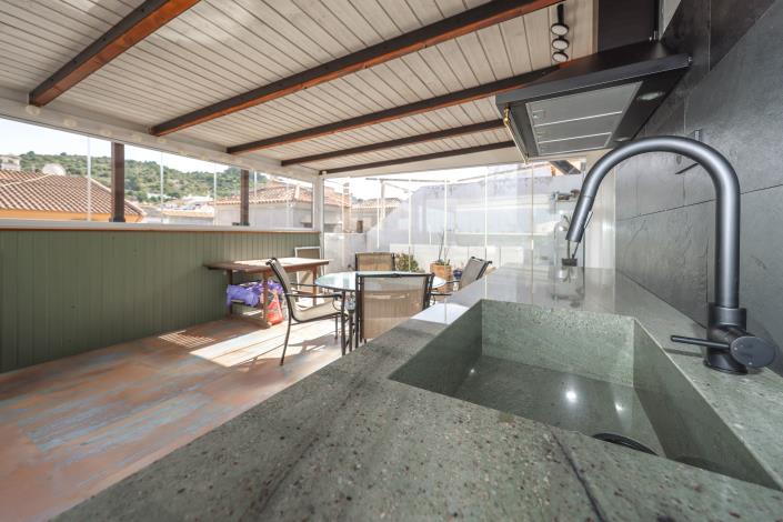 Image No.35-1 Bed Townhouse for sale