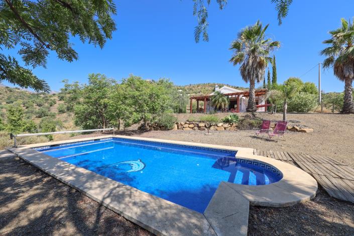 Image No.37-3 Bed Villa / Detached for sale