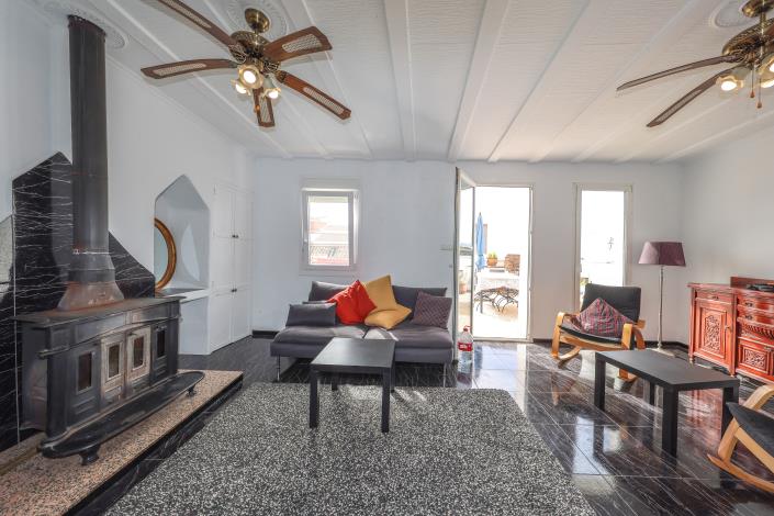 Image No.22-4 Bed Townhouse for sale