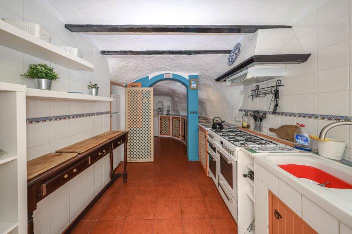 Image No.23-4 Bed Townhouse for sale