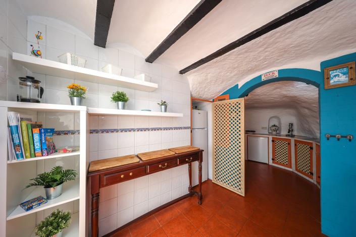 Image No.24-4 Bed Townhouse for sale