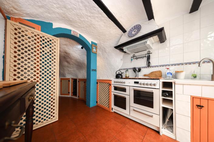 Image No.25-4 Bed Townhouse for sale