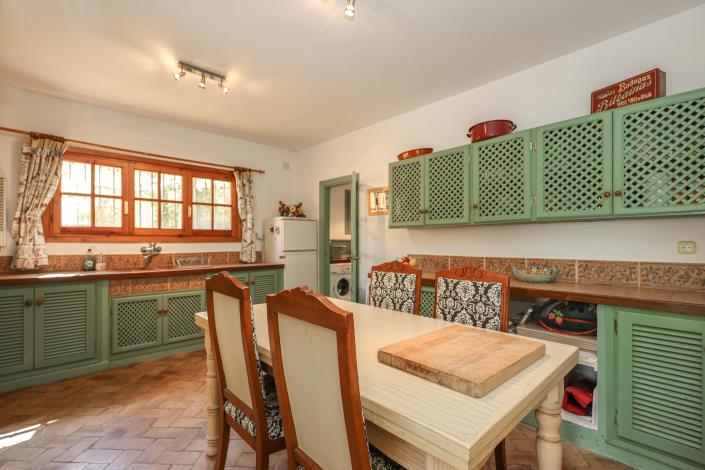 Image No.34-3 Bed Villa / Detached for sale