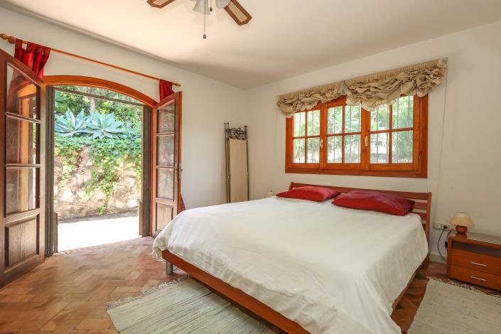Image No.36-3 Bed Villa / Detached for sale