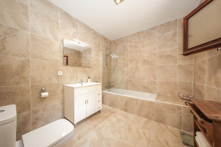 Image No.39-3 Bed Villa / Detached for sale