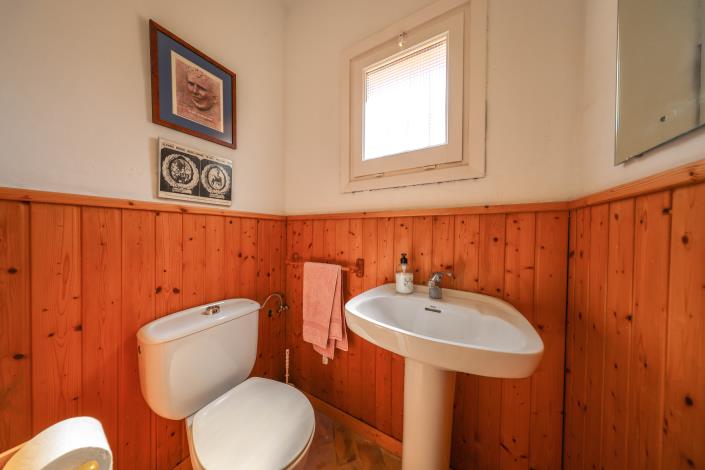 Image No.42-3 Bed Villa / Detached for sale