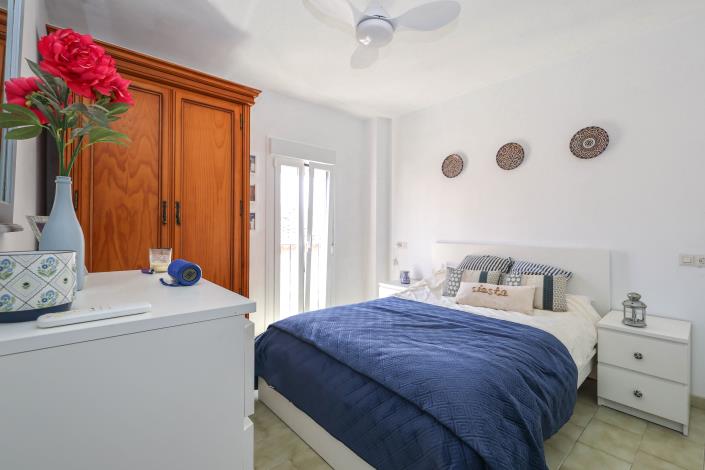 Image No.18-3 Bed Townhouse for sale