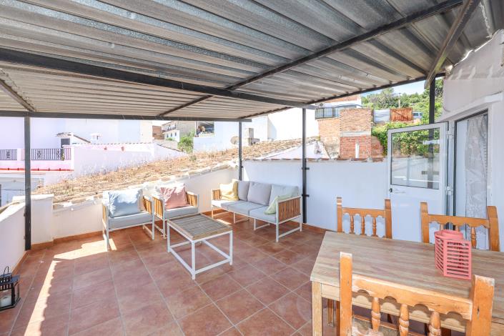 Image No.24-3 Bed Townhouse for sale