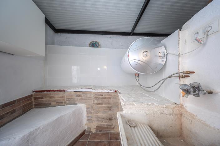 Image No.26-3 Bed Townhouse for sale