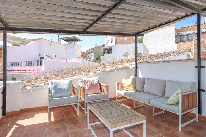 Image No.30-3 Bed Townhouse for sale