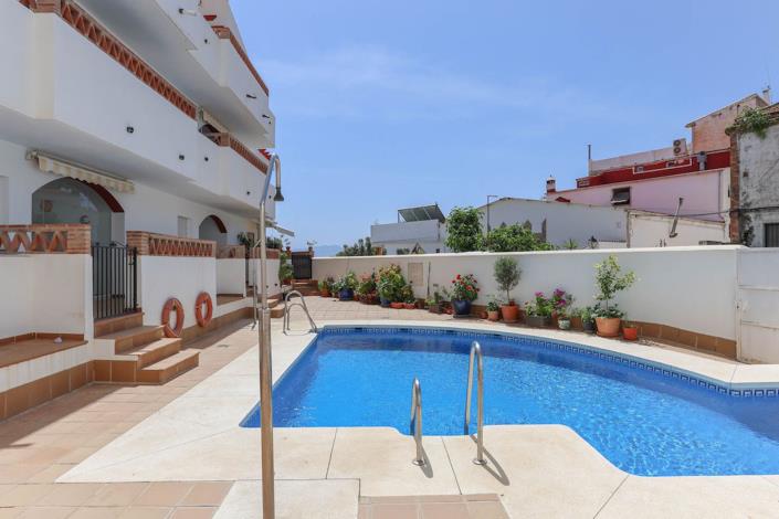 Image No.29-2 Bed Apartment for sale