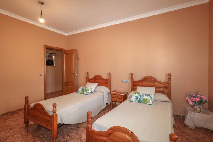 Image No.25-3 Bed Villa / Detached for sale