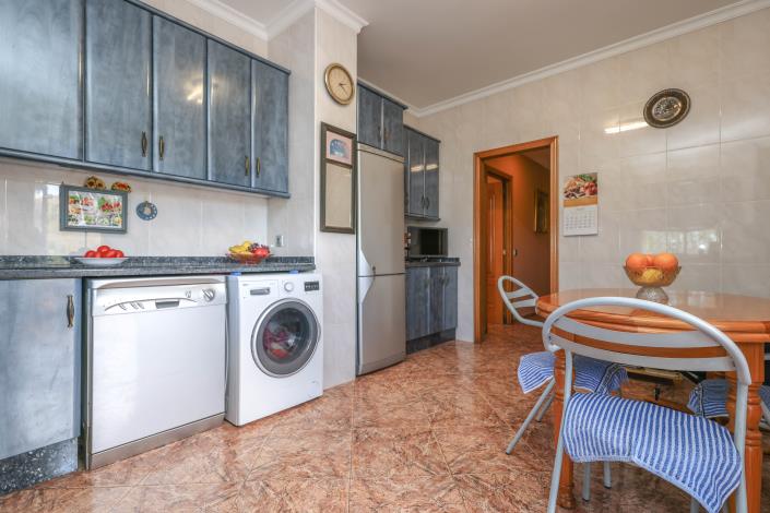 Image No.16-3 Bed Villa / Detached for sale