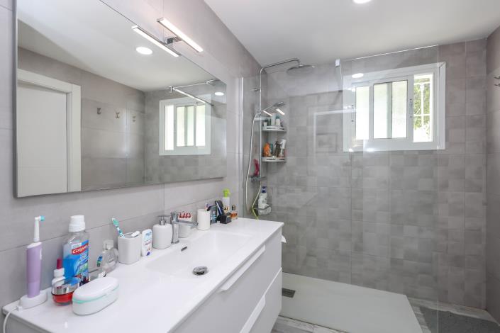 Image No.30-3 Bed Villa / Detached for sale