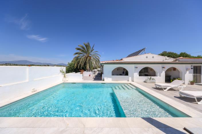 Image No.31-3 Bed Villa / Detached for sale