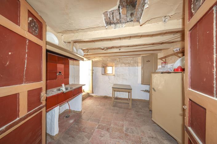 Image No.18-4 Bed Townhouse for sale