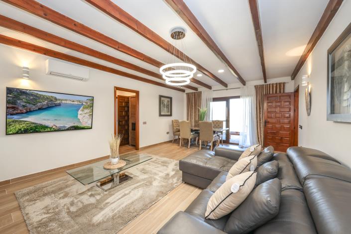 Image No.20-4 Bed Villa / Detached for sale