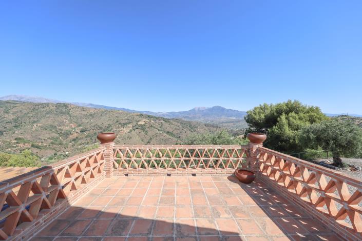 Image No.23-4 Bed Villa / Detached for sale