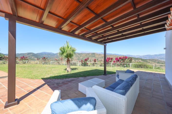 Image No.54-4 Bed Villa / Detached for sale