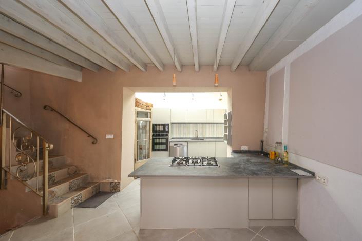 Image No.15-3 Bed Townhouse for sale