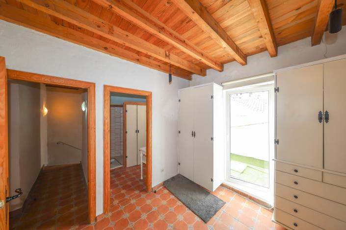 Image No.26-3 Bed Townhouse for sale