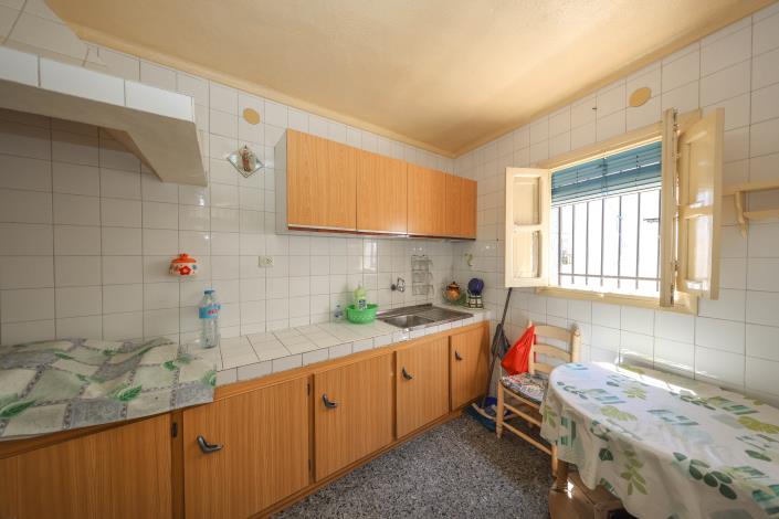 Image No.14-3 Bed Townhouse for sale