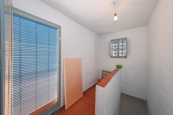 Image No.29-3 Bed Townhouse for sale