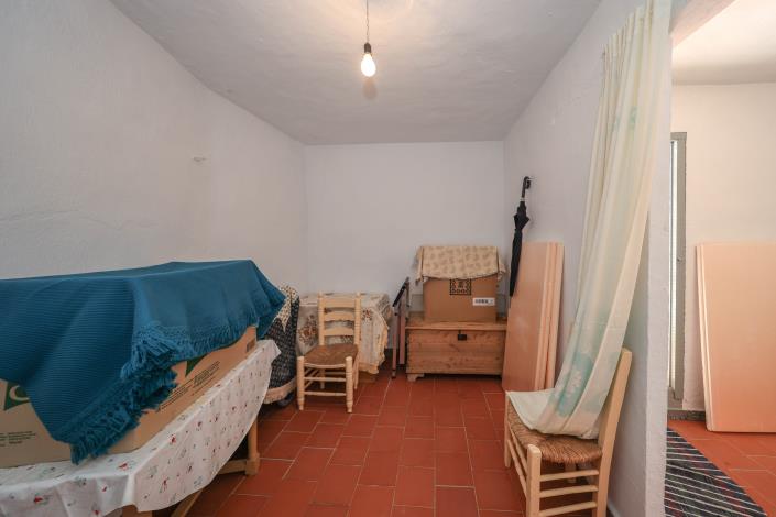 Image No.30-3 Bed Townhouse for sale