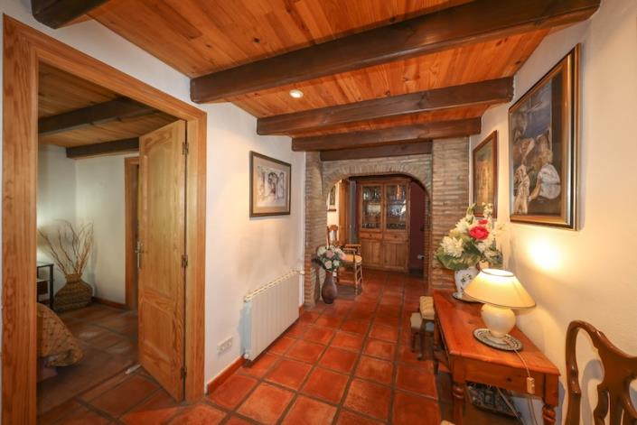 Image No.9-3 Bed Villa / Detached for sale