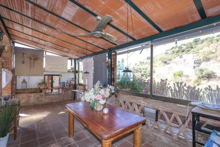Image No.38-3 Bed Villa / Detached for sale