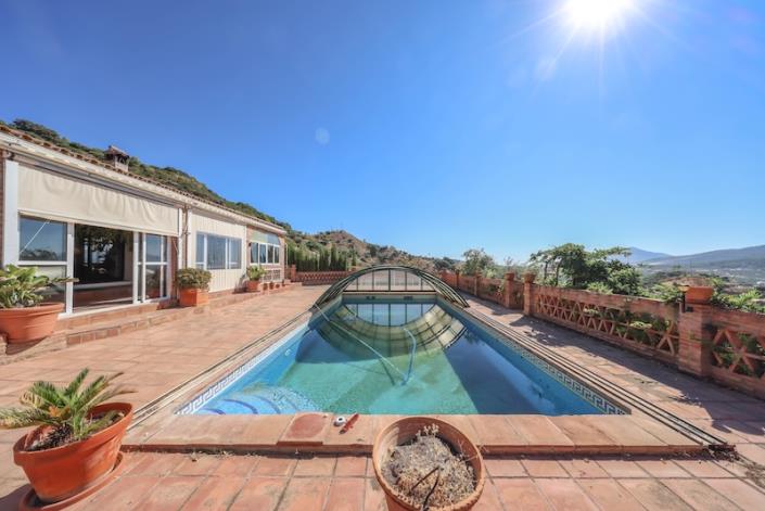 Image No.41-3 Bed Villa / Detached for sale