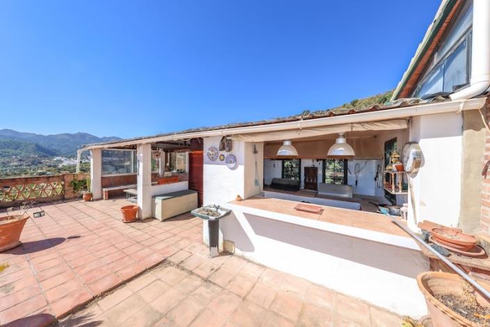 Image No.44-3 Bed Villa / Detached for sale