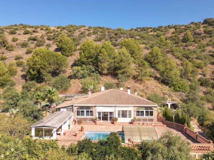 Image No.54-3 Bed Villa / Detached for sale