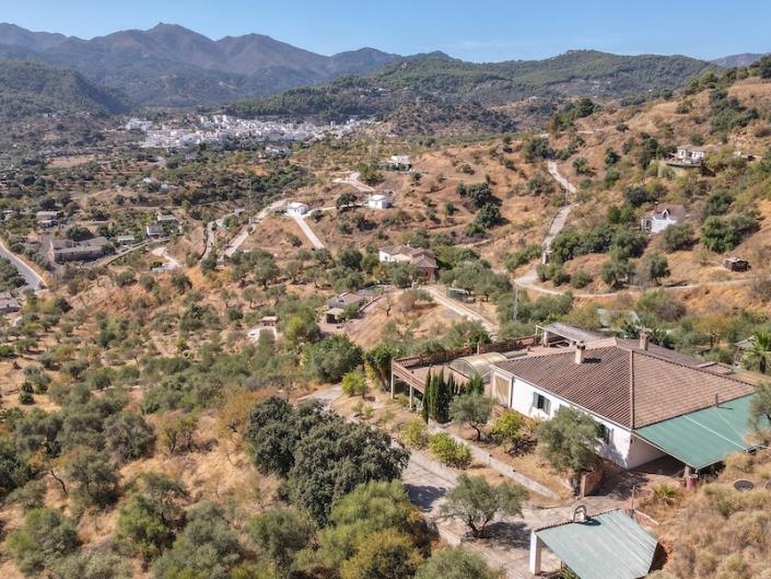 Image No.56-3 Bed Villa / Detached for sale